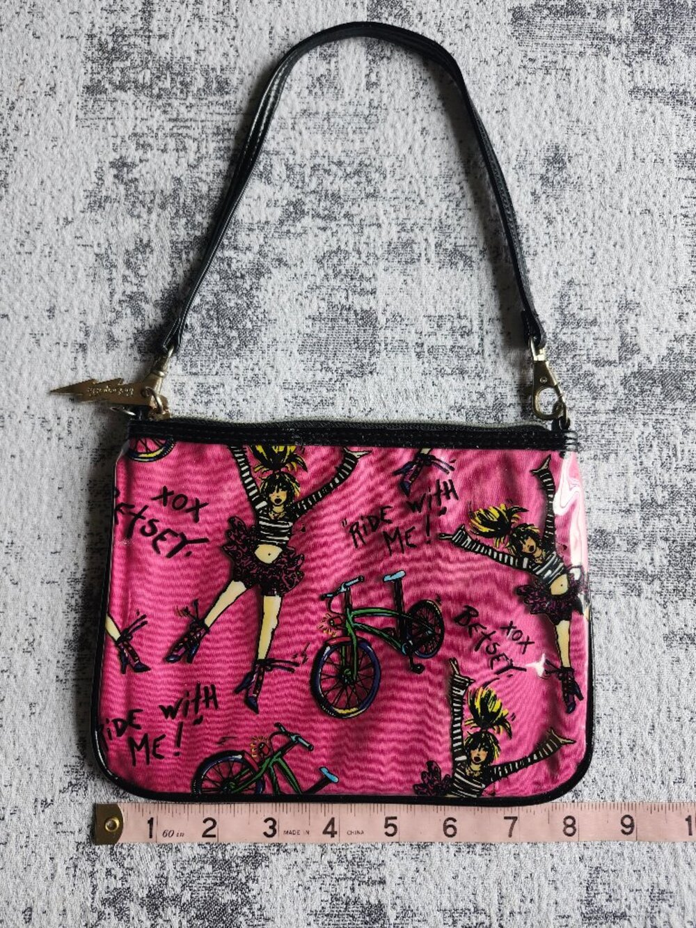 Betsey Johnson Betsyville Pink 'Ride With Me' Nylon Baguette Bicycle Purse - Picture 8 of 9